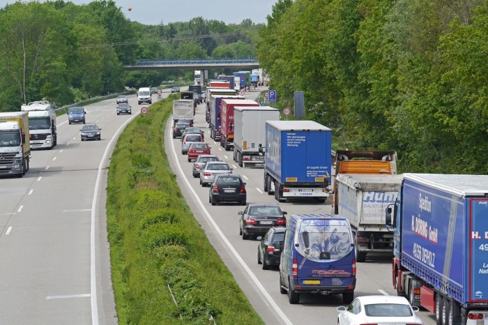 Lithuanian haulier faces potential 10-year jail term for embezzlement and tax fraud