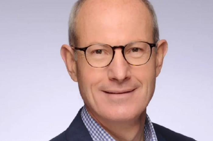 Renault Trucks announces leadership change as Bruno Blin steps down