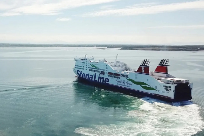 Fishguard–Rosslare ferry route closes for two weeks, hauliers redirected to Pembroke