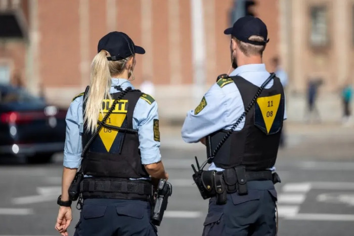 Scandinavian countries extend border controls, disrupting transport across northern Europe