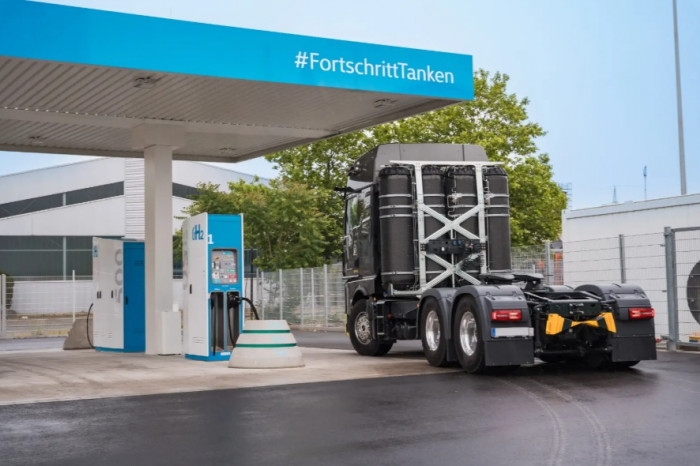 New alliance aims to crack Europe’s hydrogen “chicken-and-egg” dilemma in transport