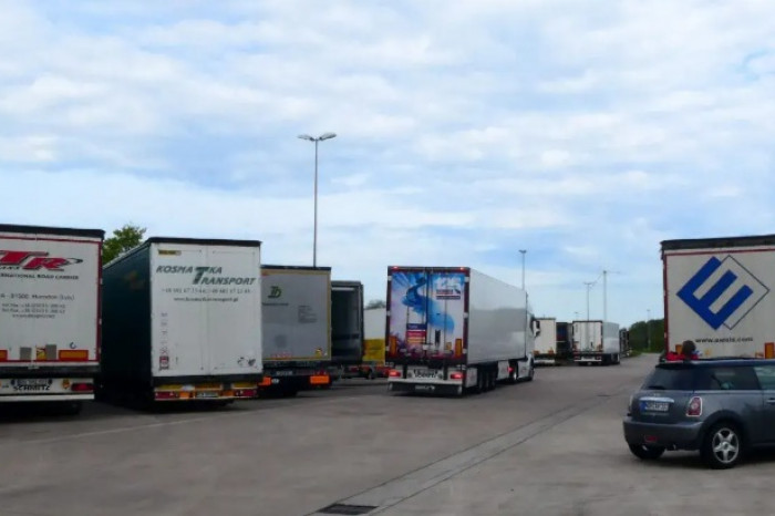 ‘Basic human dignity lost’ at UK lorry parks: women quitting, theft surging