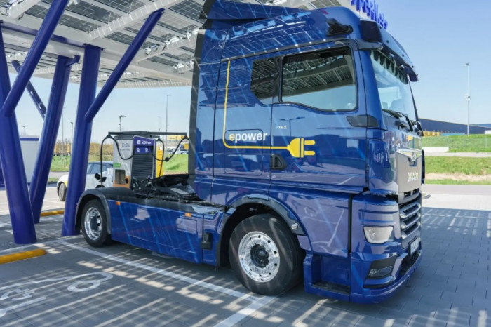 Electric truck sales rise as EU CO2 rules begin to bite