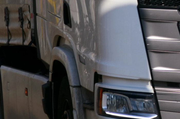 More than half of truck drivers disable driver assistance systems: safety gains vs. real-world frustration