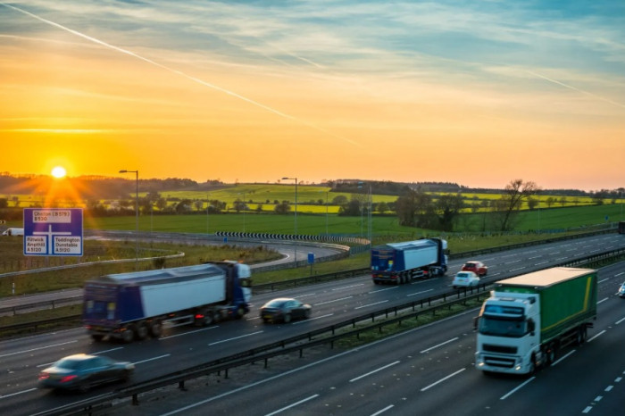 470 operators take fuel-duty protest to Downing Street before September rise